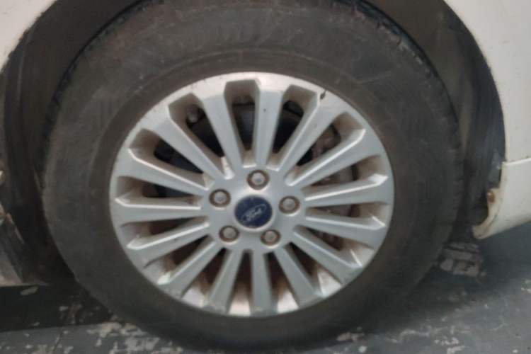 Used Ford Focus 2013 Hatchback Classic 1.8L Automatic Fashion Edition