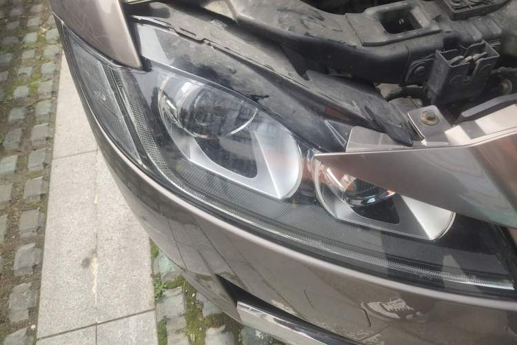 Used Jaguar XF 2016 XF 2.0T Two-Wheel-Drive Luxury Edition