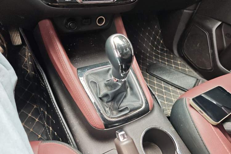 Used Changan Lingxuan 2017 1.6L Manual Elite Model
