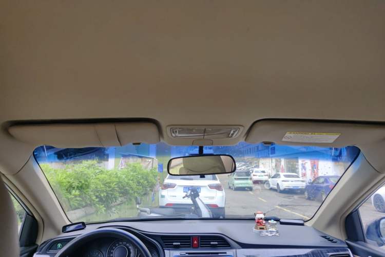 Used Honda Crider 2013 1.8L automatic comfort version
