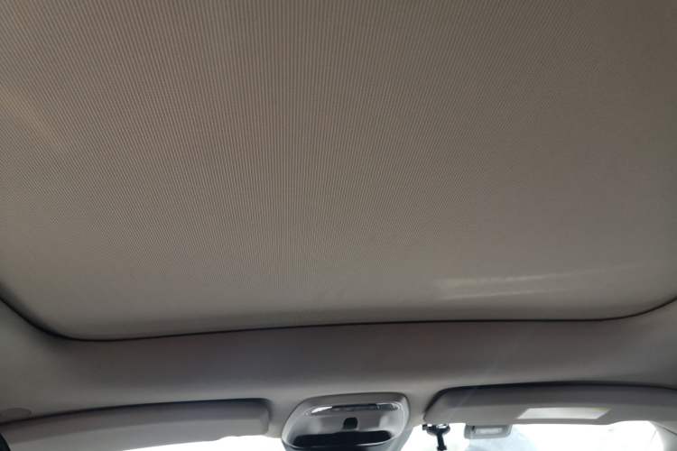 Used Volvo V40 2017 T3 Zhiyi Edition
