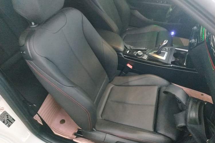 Used BMW 2 Series (Import) 2019 225i Convertible Coupe Sports Design Package
