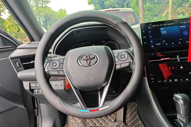 Used Toyota Avalon 2023 2.0L XLE Deluxe Edition
