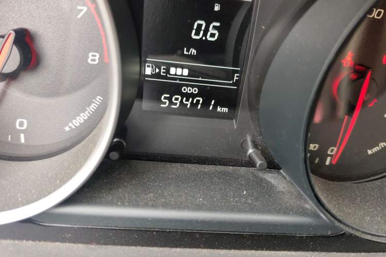 Used FAW Junpai D60 2017 1.5L Manual Entry-Level Model Odometer Close Up