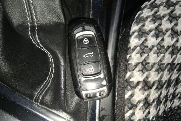 Used Geely Auto Vision X3 2019 Upgraded Model 1.5L CVT Elite Version
