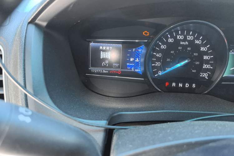 Used Ford Explorer 2016 2.3T Fashion Edition Odometer Close Up