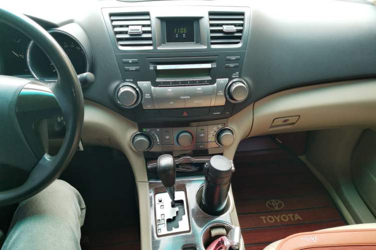 Used Toyota Highlander 2009 2.7L 2WD 5-Seater Elite Edition
