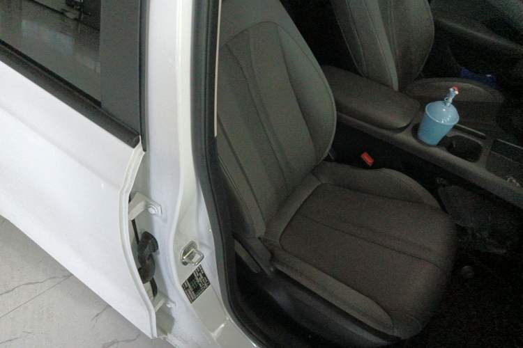 Used Roewe Roewe E6 2025 Model 520km Taxi Version