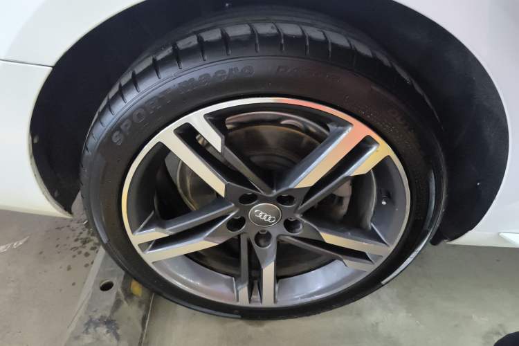 Used Audi A4L 2020 40 TFSI quattro Luxury Dynamic Model
