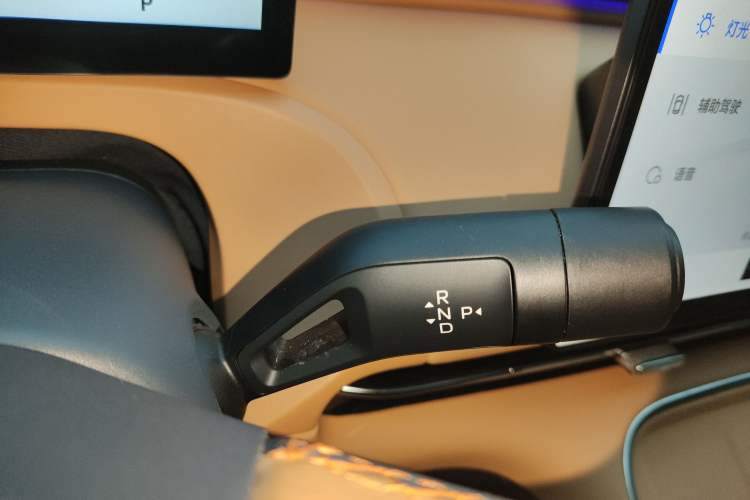 Used Geely Galaxy Galaxy Xingjian 7 EM-i 2025 120km Flagship Edition