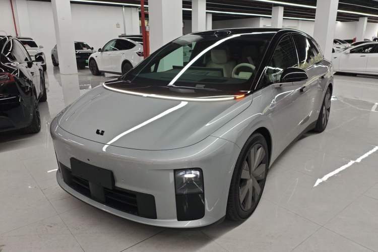 Used Li Auto i6 2025 Model Four-Wheel-Drive Standard Type