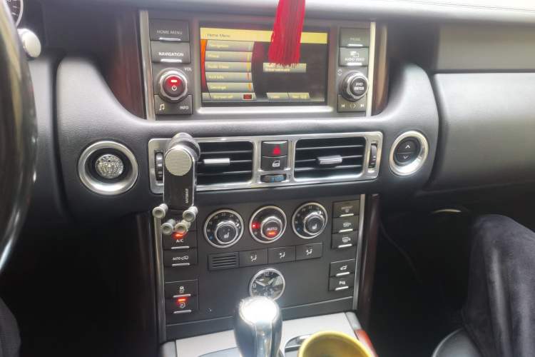 Used Land Rover Range 2011 3.6 TDV8