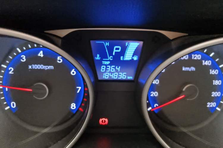 Used Hyundai ix35 2013 2.0L Automatic Two-Wheel Drive Smart GLS China IV Standard