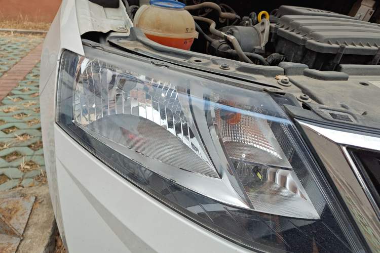 Used Skoda Rapid 2019 1.5L Automatic Comfort Edition China VI Standard