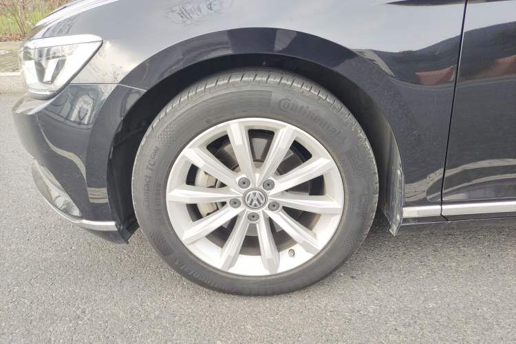 Used Volkswagen Magotan 2019 330TSI DSG Leading Model China VI Standard