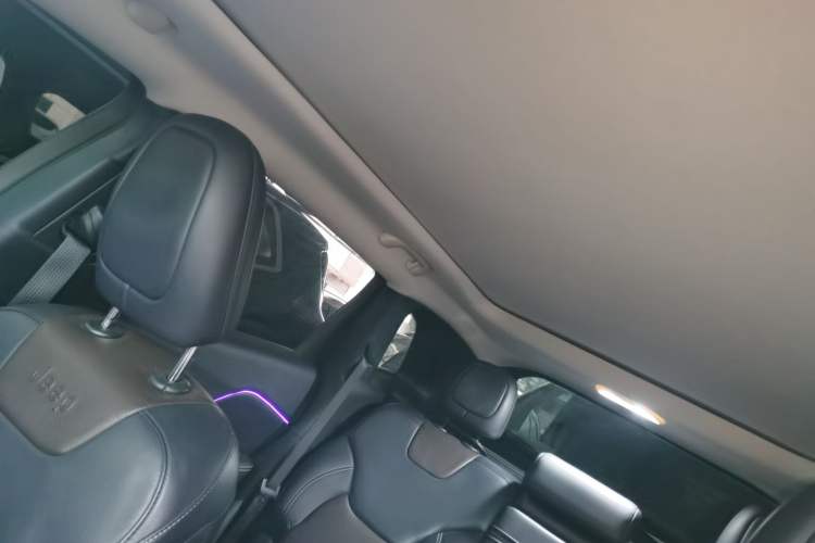 Used Jeep Cherokee 2017 2.0L Superior Edition