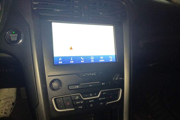 Used Ford Mondeo 2017 Restyled EcoBoost 200 Fashion Edition Audio And AC Panel