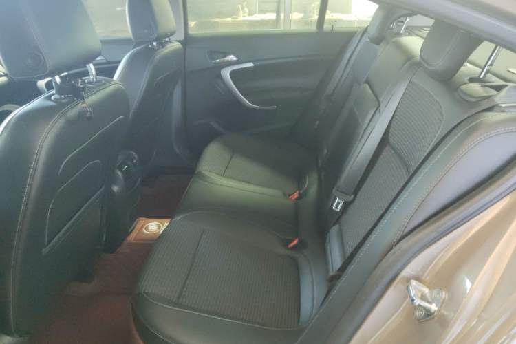 Used Buick Regal 2015 1.6T Leading Technology Model Left Rear Seat