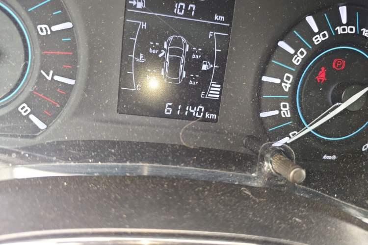 Used Chery Tiggo 3 2016 1.6L Manual ZhiShang Edition Odometer Close Up