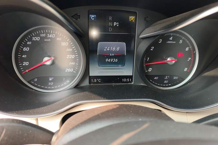 Used Mercedes-Benz C-Class 2015 Facelift C 200 L