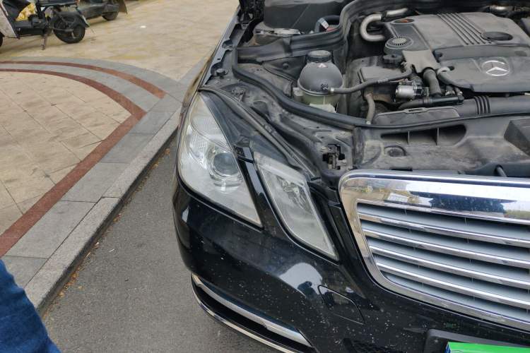 Used Mercedes-Benz E-Class 2013 E 260 L CGI Elegant Model