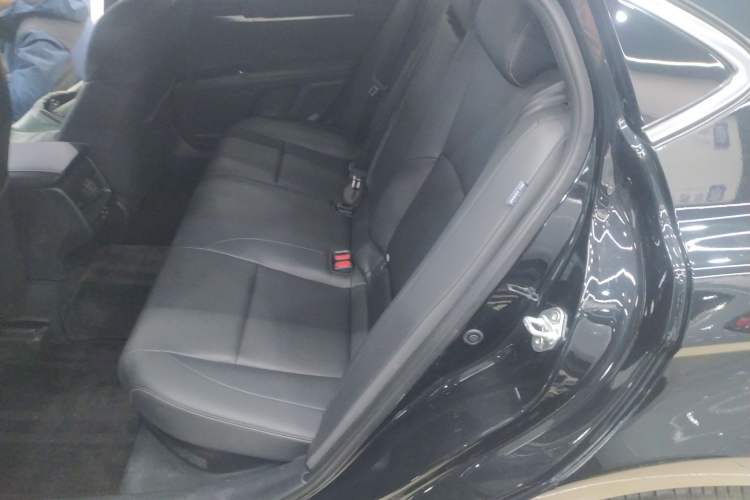 Used Toyota Camry 2024 Dual-Motor 2.0 HE Elite Edition