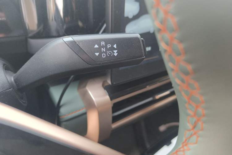 Used iCAR 03 2024 501km Four-wheel Drive Long-range Intelligent Driving Edition Gear Lever