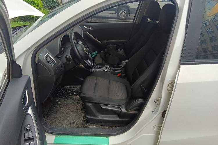 Used Mazda CX-5 2015 2.0L Automatic Two-Wheel Drive Urban Version