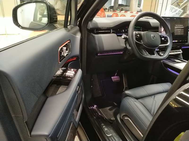 Used Zeekr 9X 2025 Ultra Edition 70kWh — 15