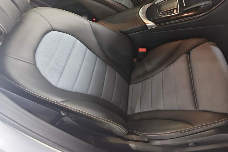 Used Mercedes-Benz EQC 2022-Year Restyled EQC 350 4MATIC
