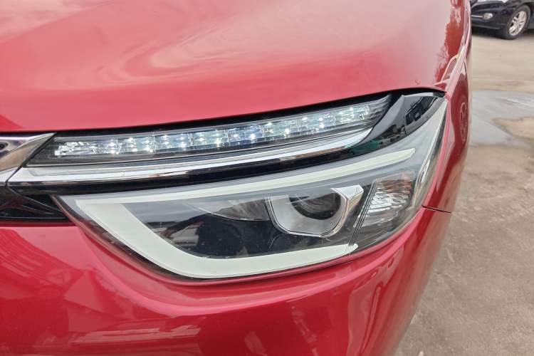 Used Dongfeng Aeolus AX4 2017 1.6L Manual Chao Yue Model
