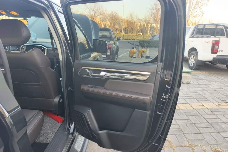 Used JAC Hantoo 2021 2.0T Commercial Version Manual Diesel Two-Wheel Drive Elite Large Double Cabin HFC4DB2-2E
