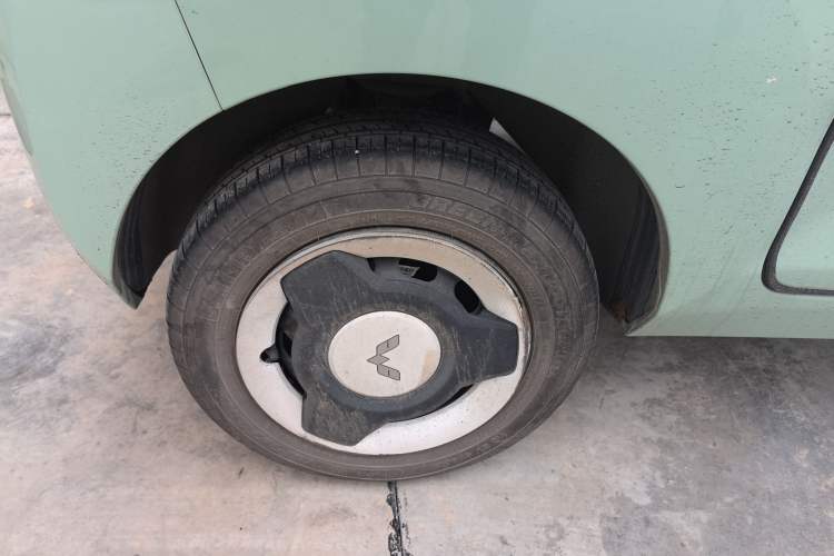 Used Wuling Hongguang MINIEV 2021 Macaron Premium Model – Lithium Iron Phosphate