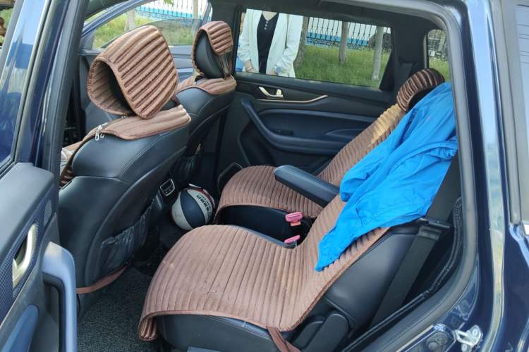 Used Oshan COS1 2018 1.5T Automatic Smart 7-Seater
