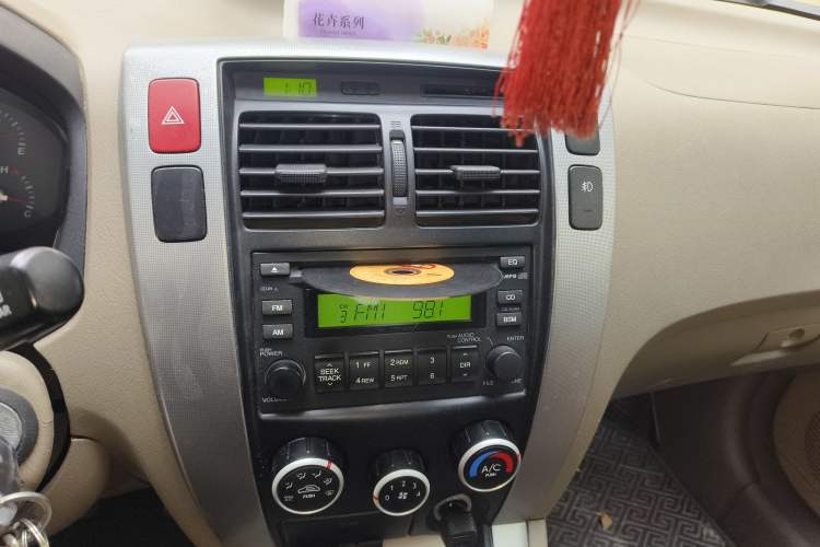 Used Hyundai Tucson 2009 2.0L Manual Two-Wheel Drive Fashion Edition