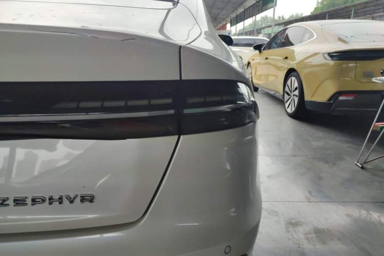 Used Lincoln Z 2022 Facelift iCool Luxury Edition