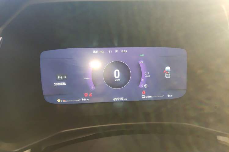 Used Lynk & Co 06 EM-P 2022 PHEV Shero Pink Special Edition