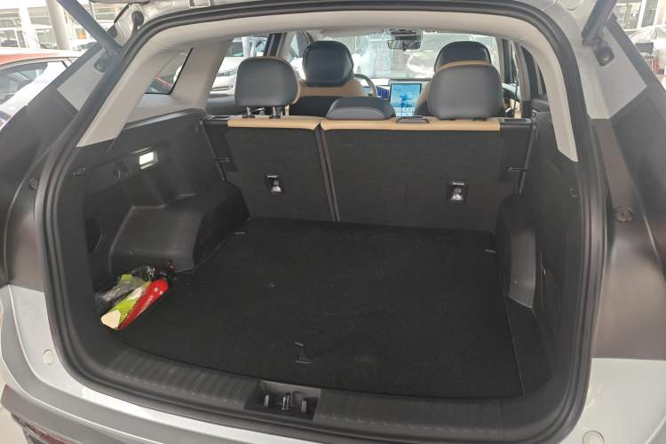 Used Geely Auto FX11 2023 2.0TD DCT Prestige Edition
