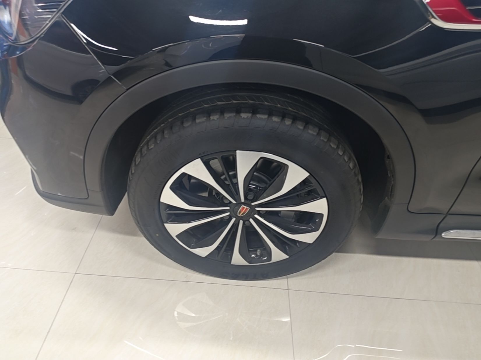 Hongqi HS7 2022 3.0T Automatic All-Wheel Drive ZhiLian Flagship Edition Five Seats — снимка 10