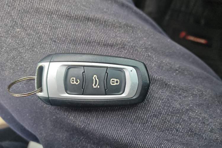 Used Geely Auto Emgrand 2017 Sedan Million Edition 1.5L CVT Upward Version