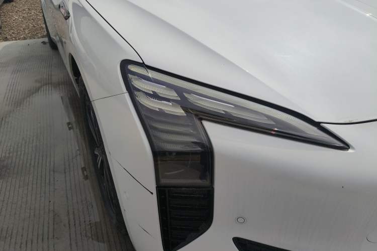 Used Hongqi EH7 2024 690 Pro Right Front Headlight