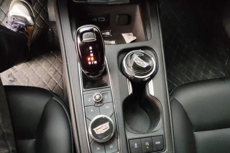 Used Cadillac XT4 2024 28T Two-Wheel-Drive Luxury Version
