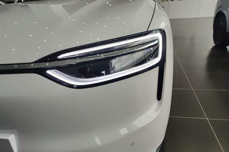 Used Hima AITO M7 2026 Model Range-Extending Pro+ All-Wheel Drive 5-Seater Version
