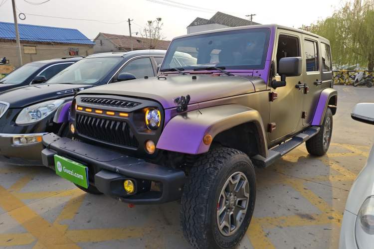 Used Jeep Wrangler 2014 3.0L Sahara Four-Door Edition