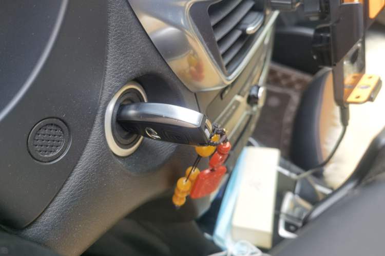 Used Infiniti QX30 2017 2.0T Four-Wheel Drive Fashion Edition
