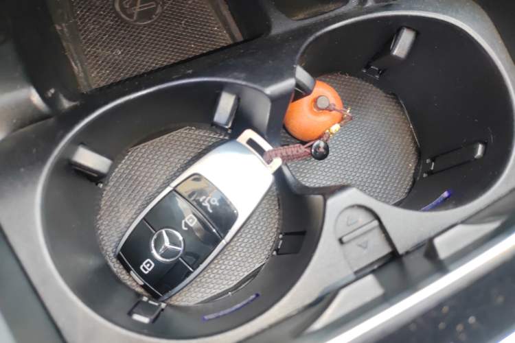 Used Mercedes-Benz E-Class 2017 E 200 4MATIC Coupe
