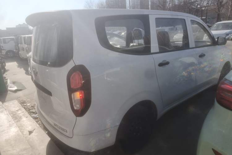 Used Wuling Hongguang New Energy 2024 All-Electric Model 300KM Practical Version
