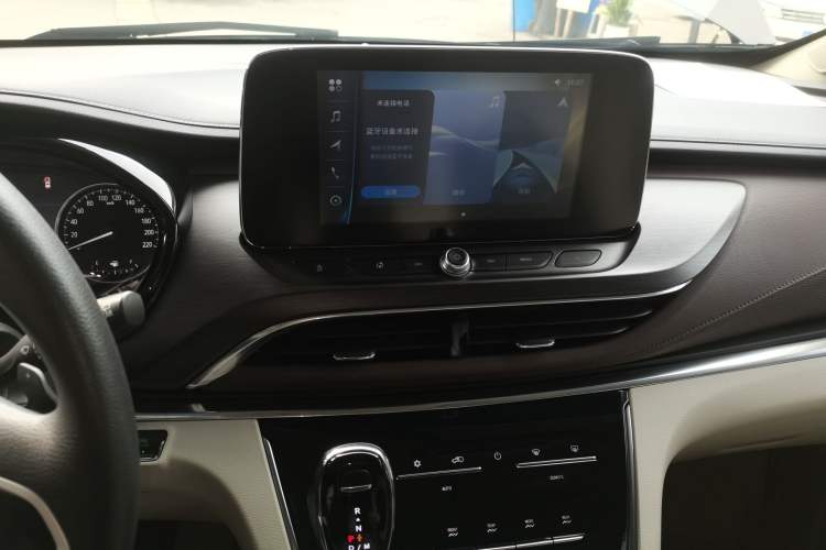 Used Buick GL8 2023 Land Executive Class Comfort Model