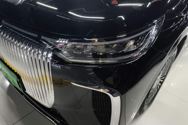Used VOYAH Dream 2025 PHEV Four-Wheel Drive Excellence Kunpeng Edition Left Front Headlight