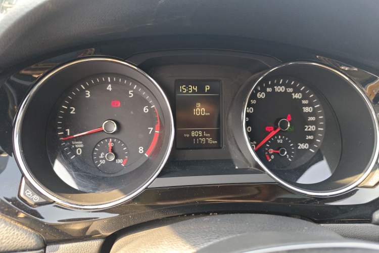 Used Volkswagen Sagitar 2016 230TSI 25th Anniversary Edition
